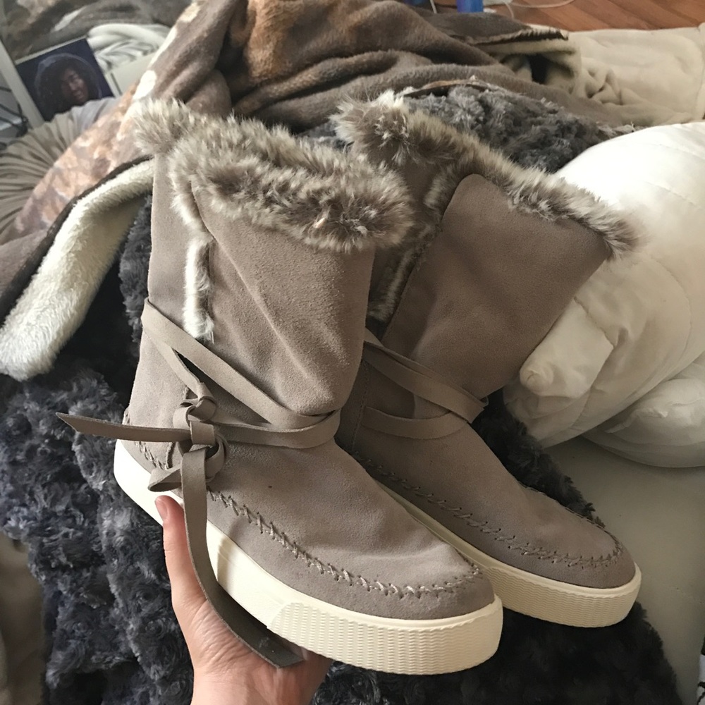 mauve grey suede fur boots